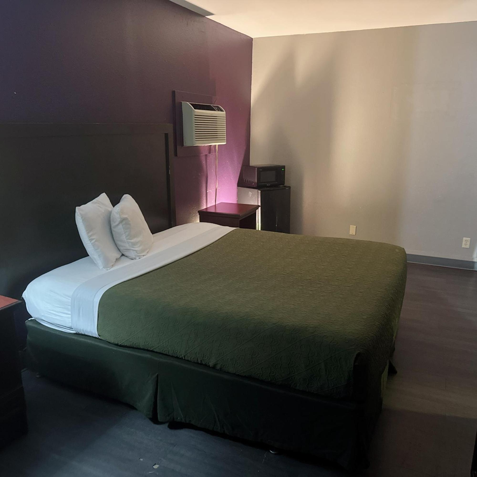 בוסייר סיטי Deluxe Inn מראה חיצוני תמונה
